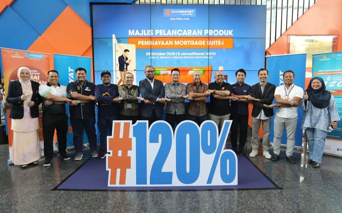 EkonomiRakyatMY's tweet photo. Bank Rakyat melancarkan program pembiayaan perumahan patuh Shariah “Mortgage Suite‑i” yg menawarkan margin pembiayaan hingga 120% utk pembelian atau pembiayaan semula rumah. 

Produk ini menggunakan konsep tawarruq & membolehkan pembiayaan kpd pemohon berusia 18 hingga 70 tahun, dgn tempoh maksimum hingga 35 tahun, sekaligus memberi fleksibiliti & pilihan tunai tambahan bagi pemilik rumah.