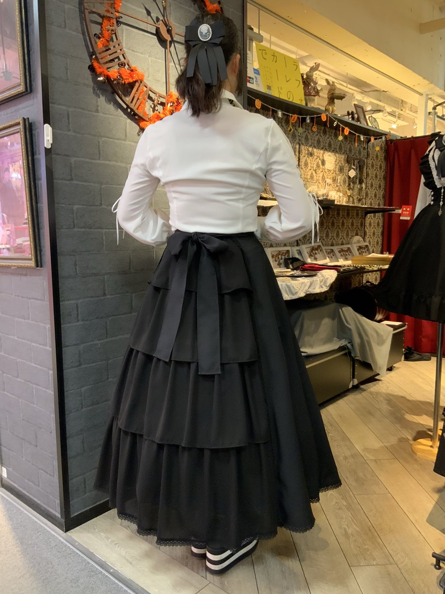 ♠️完売情報♠️ こちらのスカート・デリタ、ご好評につき完売いたし