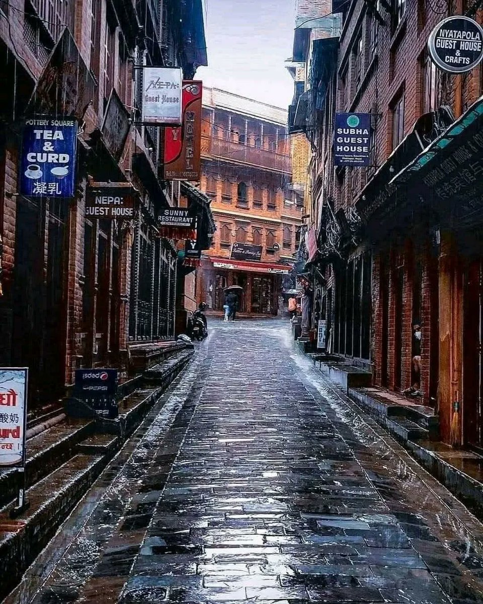 <a href="/Storycycle/">StoryCycle</a> <a href="/univgroningen/">University of Groningen</a> <a href="/prajdhan/">Prajal Pradhan @prajdhan.bsky.social</a> <a href="/BauhausEarth/">Bauhaus Earth</a> <a href="/IIASAVienna/">IIASA</a> As the world marks #WorldCitiesDay (31 Oct), our paper in Communications Earth &amp; Environment warns: construction’s carbon footprint could double by 2050 without a “material revolution.”

🔗 Read: nature.com/articles/s4324…
📊 Media: nature.altmetric.com/details/182942…

#Sustainability