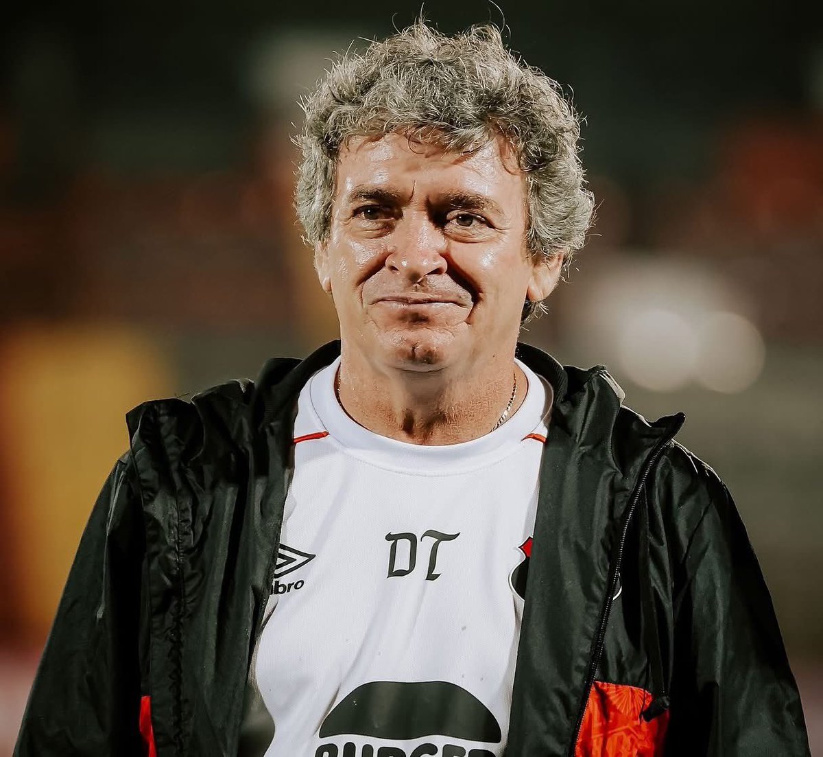 Clásico en Saprissa: ✅
Clásico en Herediano: ✅
Eliminatoria en Motagua: ✅
Eliminatoria en Olimpia: ✅

EL ALAJUELENSE DEL MACHILLO. 😜