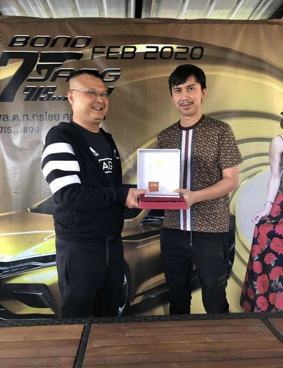 BatmaninThai's tweet image. เส้นสายของ “ส.ส. 888” วัยรุ่นสร้างตัว ณ สงขลา ไม่ธรรมดาจริง ๆ
จากเด็กหนุ่มธรรมดา กลายเป็นผู้มากบารมีในชั่วพริบตา ใครกันแน่ที่อยู่เบื้องหลัง “วัยรุ่นสร้างตัว” รายนี้? เส้นทางชีวิตช่างน่าศึกษาไม่แพ้ละครหลังข่าว

#CSILA #สส888 #วัยรุ่นสร้างตัว #วัยรุ่น88 #ฟอกเงิน #เว็บพนัน #เส้นเงิน