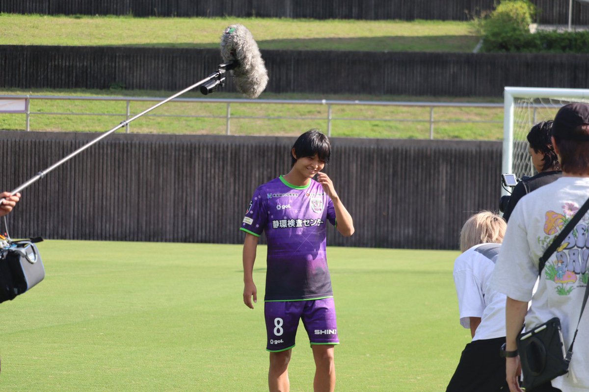 fujiedamyfc_pr's tweet photo. 📷 𝑩𝒆𝒉𝒊𝒏𝒅 𝒕𝒉𝒆 𝒔𝒄𝒆𝒏𝒆𝒔

撮影の様子をお届け❤️‍🔥

#浅倉廉
#藤枝MYFC https://t.co/l1DbLDeuUR