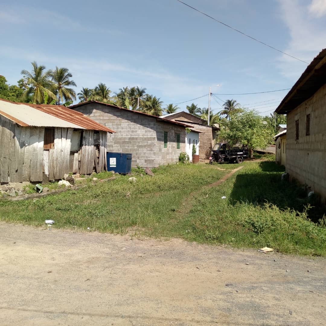Annobón:
Prohibir una lengua y borrar los apellidos de un pueblo es genocidio cultural.
Negar agua, salud, educación y electricidad, aislar y reprimir, es crimen de lesa humanidad.
Es exterminio estatal, es muerte impuesta a un pueblo, a una cultura, a una lengua.
¡Basta ya! AL