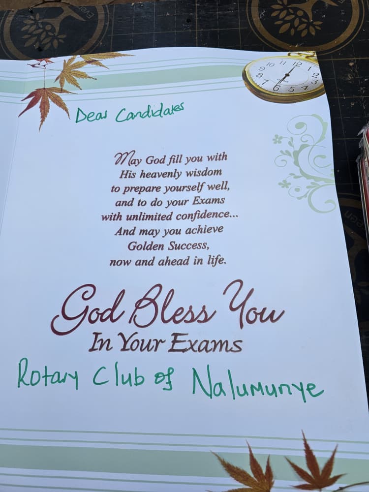 RotaryNalumunye's tweet photo. This week President @DebbieKakande led us to visit P.7 Candidates in schools around Nalumunye Estate.
Besides success cards, @DebbieKakande had a message for the learners at Bandwe COU P/S. 💖
“Nothing should stop you from achieving you dreams!” she told them. 💡 #GirlsInAction https://t.co/l01weCyC5m