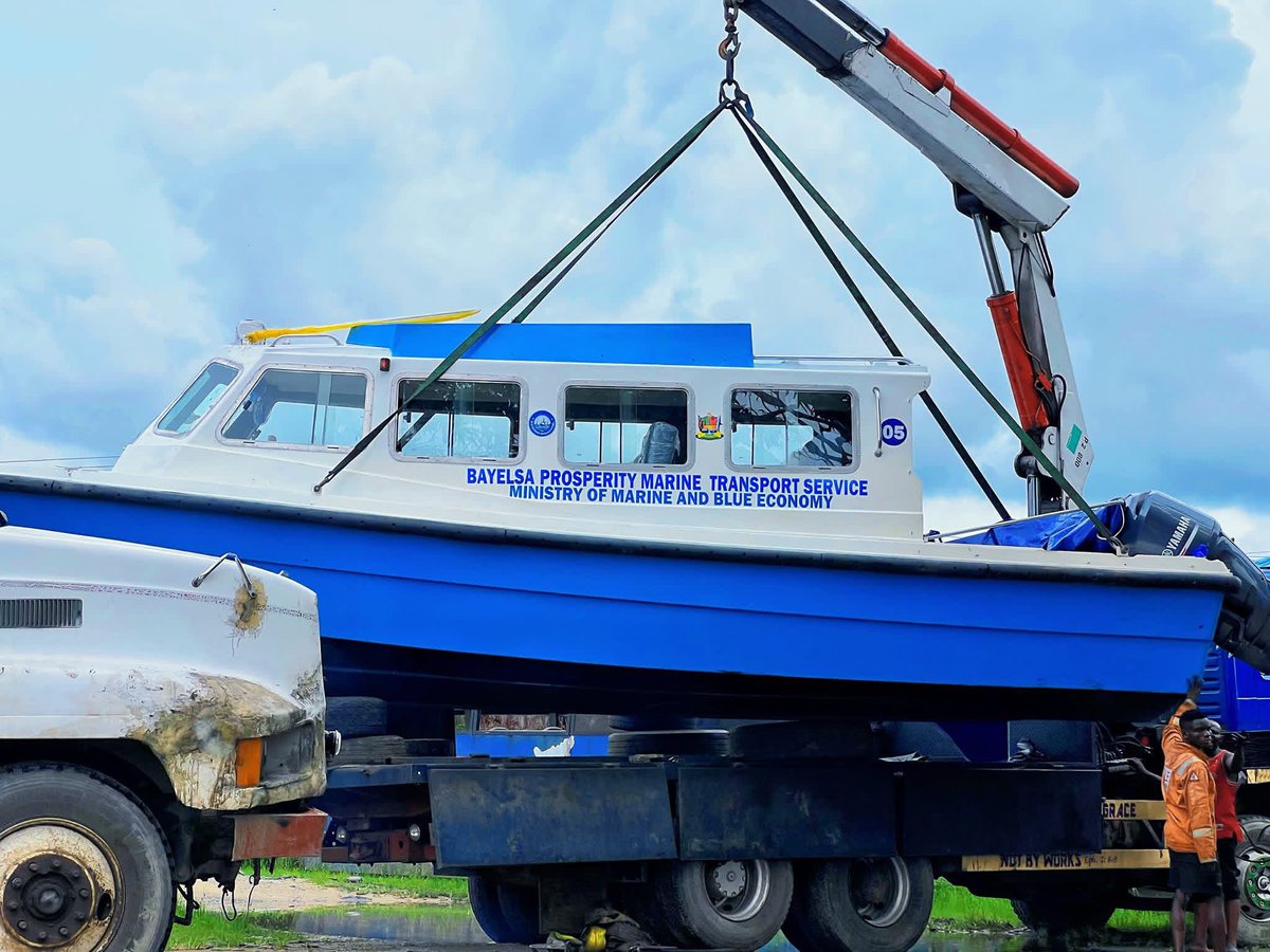 Prosperitygov's tweet image. Prosperity Govt boosts water transportation in Bayelsa

The brand new State Ministry of Marine and Blue Economy has received its first batch of marine transport fleets, marking a significant milestone in efforts to enhance waterway transportation.