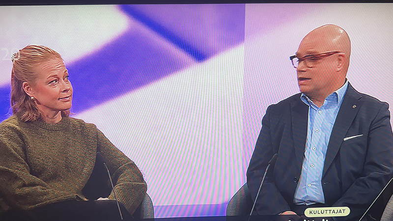 Kuluttajaluottojen sääntely uudistuu. Uudistus tuo kuluttajille aiempaa laajempaa suojaa. <a href="/YleTV1/">Yle TV1</a> aamussa <a href="/kauppafi/">Kaupan liitto</a>:n <a href="/VyyrylainenT/">Tiina Vyyryläinen</a>: #Kauppa huolissaan hallinnollisen taakan kasvusta. Lue myös: kauppa.fi/uutishuone/202…