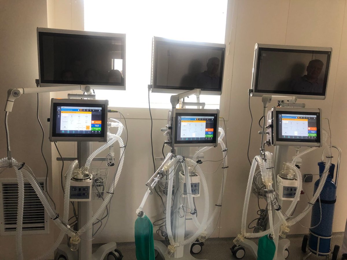 Thanin is a young 🇸🇬 medic who has volunteered in 🇺🇦. 
With his help, Kyiv Romodanov Neurosurgery Institute now uses modern equipment provided by 🇸🇬.
Thanin admires 🇺🇦 language. Although his first words to learn were “intubation”, “bleeding”, &amp; “catheter”.
Thank you, Thanin!🤝