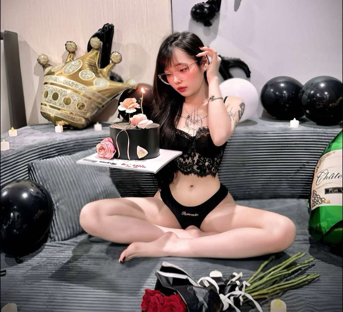 susu_2k5's tweet photo. Chúc cho bản thân luôn chân cứng đá mềm, mạnh mẽ trước mọi sóng gió cuộc đời. https://t.co/evNT2A8V8w