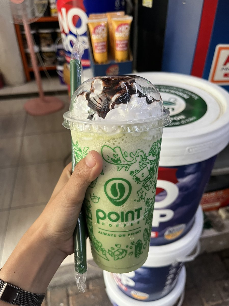 a_m_a_t_c_h_a's tweet image. Naikin mood akhir bulan😮‍💨