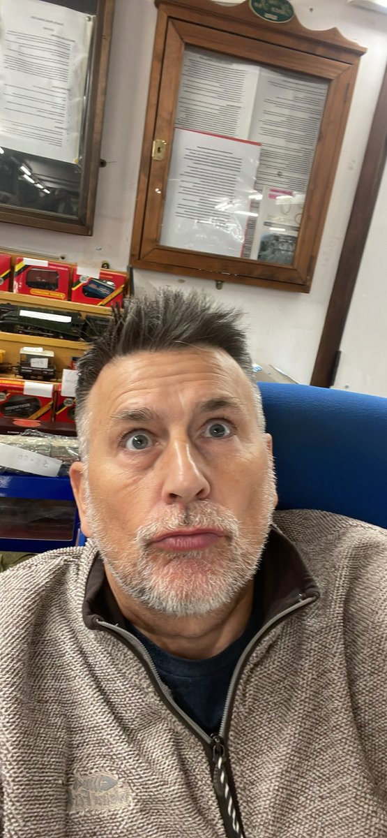 Morning my fellow humans have a great day ❤️❤️❤️