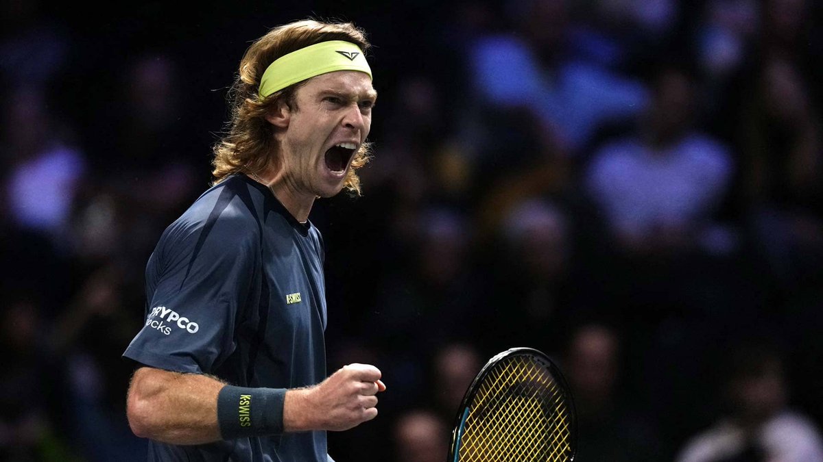 Overtriprock's tweet image. 🎾 Medvedev x Zverev – Master 1000 Paris
Quartas de Final

Medvedev domina o histórico (9x1).

👉 Palpite: Medvedev vence @1.91

📺 ESPN 2 / Disney+

Leia o palpite: consultoriadasbets.com.br/2025/10/tenis/…

#ATPMasters #Medvedev #Zverev #Palpites #ConsultoriaDasBets