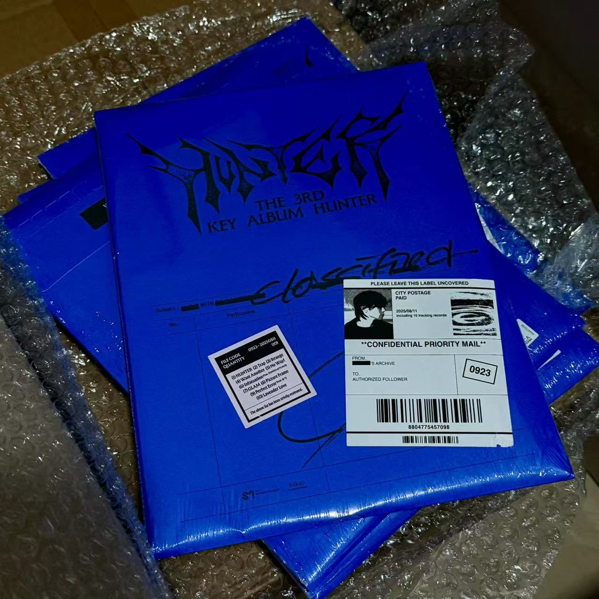 0621alva's tweet photo. KEY 3RD HUNTER 미개봉 앨범 양도

미개봉 앨범 unopened albums 

1pc 0.6
10pc⬆️0.5

On hand ✅
bulk✅ 
WTS selling SHINee KEY HUNTER Archive ver. unopened sealed album https://t.co/esXJyFiGzX