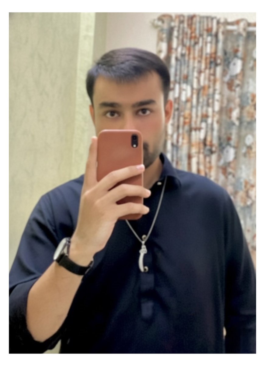 Ek Chehre Se Utarti Hain Naqabein Kitni

Log Kitne Hamein Ek Shakhs Main Mil Jaate Hain ❤️‍🔥🥀