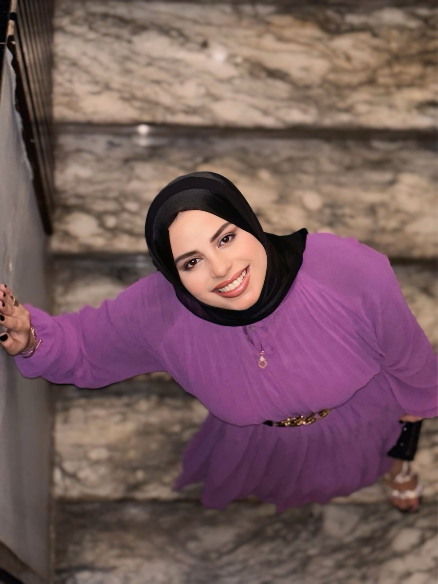 luaa272's tweet photo. ابتسامتي لم تتغير بعد لم تتوغل العتمة بروحي🖤✨ https://t.co/30oS7jkMlQ