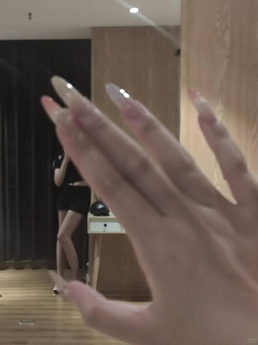 codde_jack's tweet image. #南昌 爱一个人是藏不住的，爱两个一定要藏好。