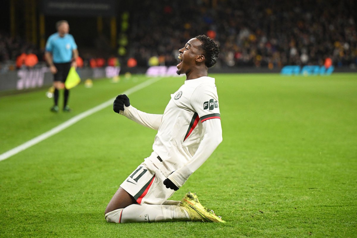 Johnnybenn_'s tweet image. It's friday guys, a grateful heart attracts more blessings ✨
Wishing you a day filled with good news and amazing things ✨✨
#TGIF