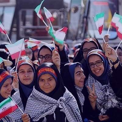 تقویت روحیه بسیجی و انقلابی، معرفی سبک زندگی ایرانی و اسلامی، تقویت و ترویج روحیه جهادی با رویکرد تربیت نسل تراز انقلاب اسلامی، تقویت امید به آینده و حاکم کردن نشاط انقلابی در بین جوانان و نوجوانان از جمله اهداف مهم برنامه های بسیج دانش آموزی است

#مدرسه_بسیج
#نسل_انقلابی