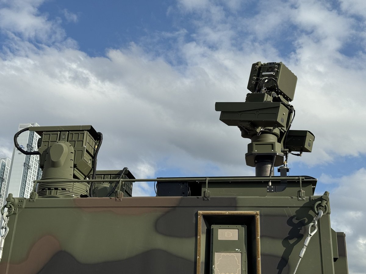 TheVanguard_Ir's tweet image. سامانه ضد پهپادی(CUAS)شرکت Hanwha در نمایشگاه #ADEX2025