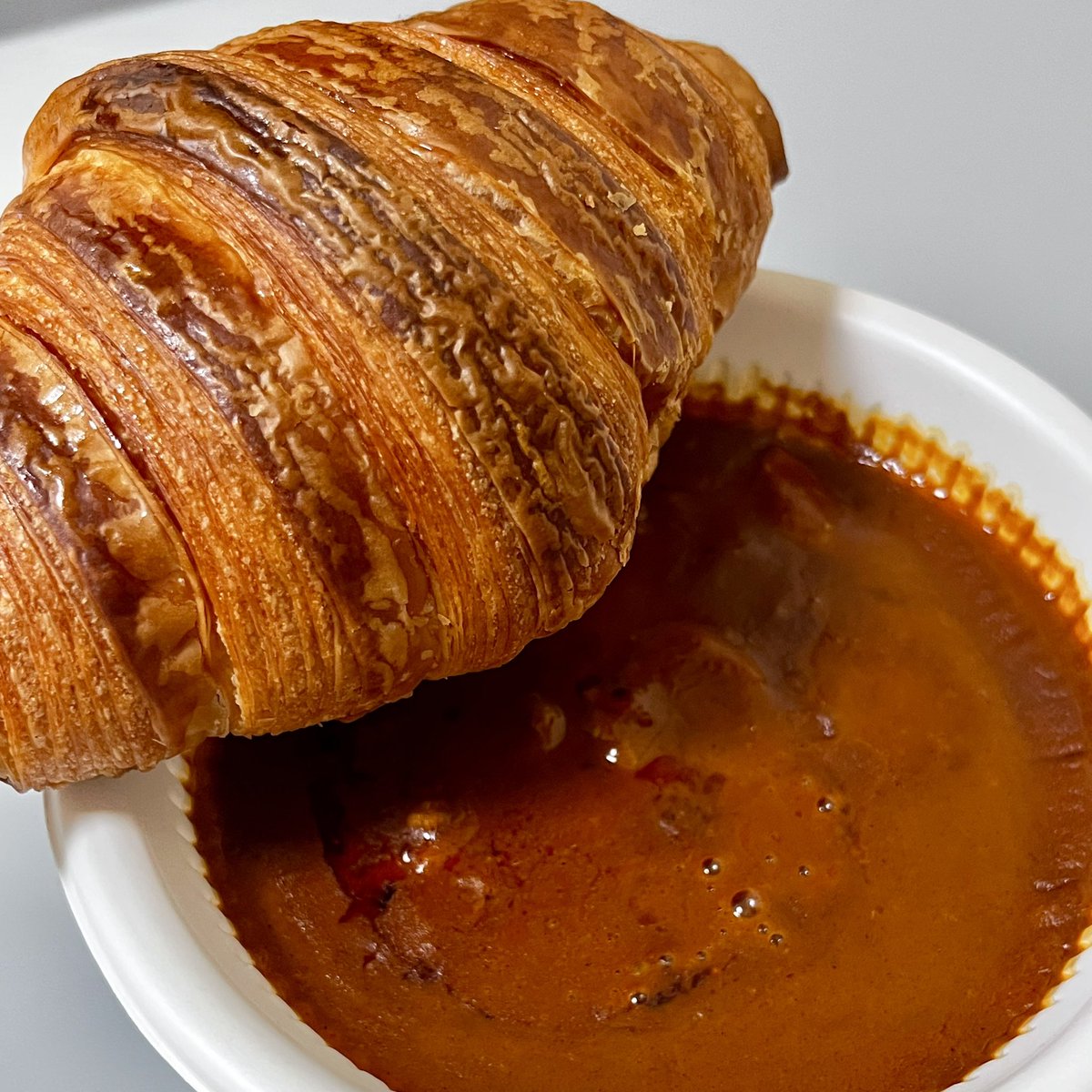 아 빈곤해
다 하고 나니까 현타가 오는거같음
크로아상 개비싸고,