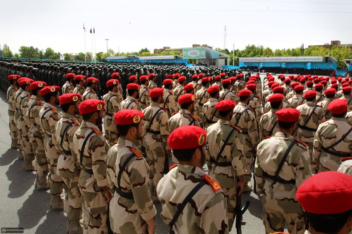 TheVanguard_Ir's tweet image. افسران نیروی قدس سپاه پاسداران(IRGC) در دانشگاه امام حسین (ع)
#irgc
#قدس