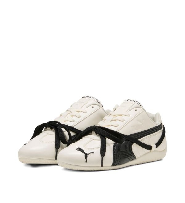 erikista's tweet image. WENDY W:EALIVE IN SAN FRANCISCO ENCORE FIT 251030

Wendy is wearing the Hoodie W:EALIVE merch and PUMA x Rosé Speedcat Lea leather sneakers 🩵

#웬디 #WENDY #WEALIVE 
#WENDY_WORLDTOUR