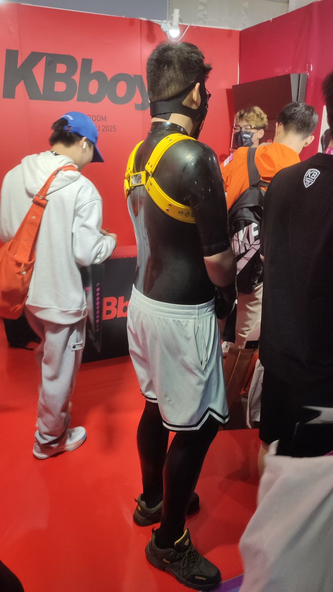 爱上rubber了
<a href="/kbboy_official/">KBboy</a>
#广州成人展 
#KBboy