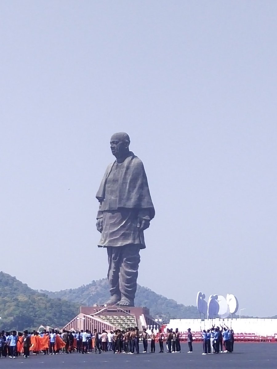 ExploredandLost's tweet image. My memory from the statue of unity 
When i was worked for DD national as a camera person in PM Modi&apos;s programs,🎬🎥

#statueofunity 
#sardarvallabhbhaipatel 
#unityday