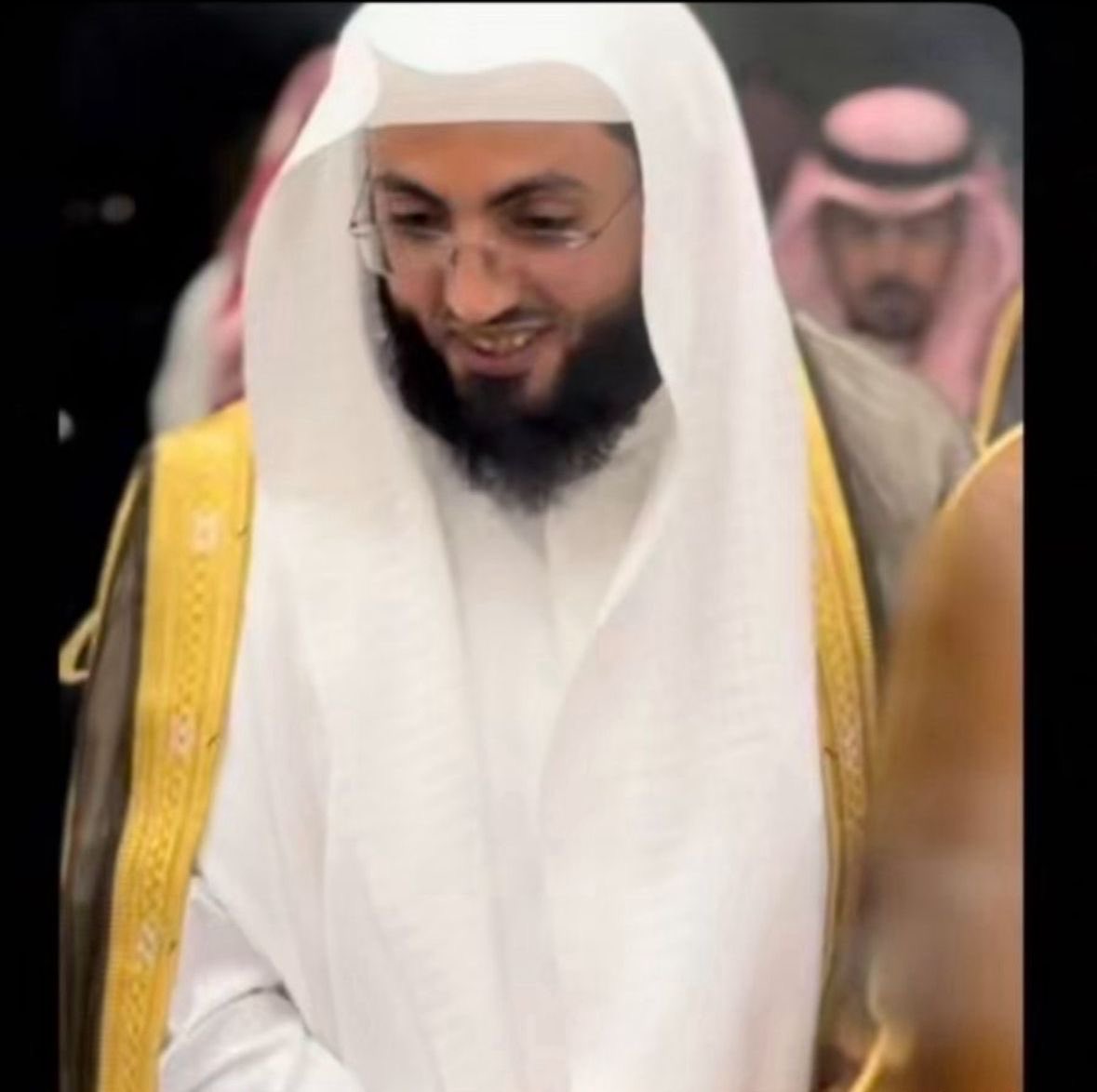 الدكتوراه .. لمحمد بن فهيد الثعلي .                             حصل محمد بن فهيد الثعلي علئ الدكتوراه من جامعة الامام محمد بن سعود الاسلامية من كلية اصول الدين والدعوة . الف مبروك