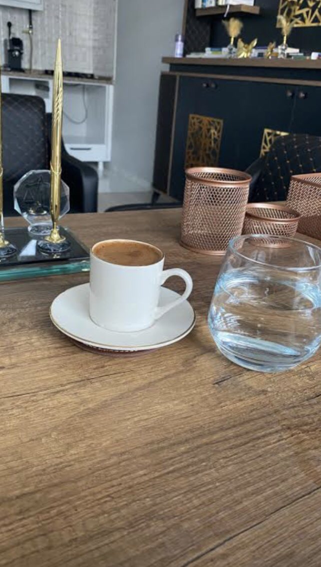 Herkese günaydın genç kadınsı pasif veya feminen gay varsa yazabilir 38 188 82 Aktifim olgun kıllı sakallı ve kilolu pasifler yazmasın yer araç var #adanapasif #adanacd #adanaaktif #adanaevlicift #adanasex