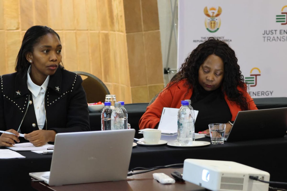 SALGA_Gov's tweet image. JET Municipal Council Meeting is underway! 

Our CEO, Mr Sithole Mbanga, is leading the discussion on driving sustainable development and energy security through the Just Energy Transition. 
#salga 
#InspiringServiceDelivery
#JustEnergyTransition 
#sustainabledevelopment 
#asisho