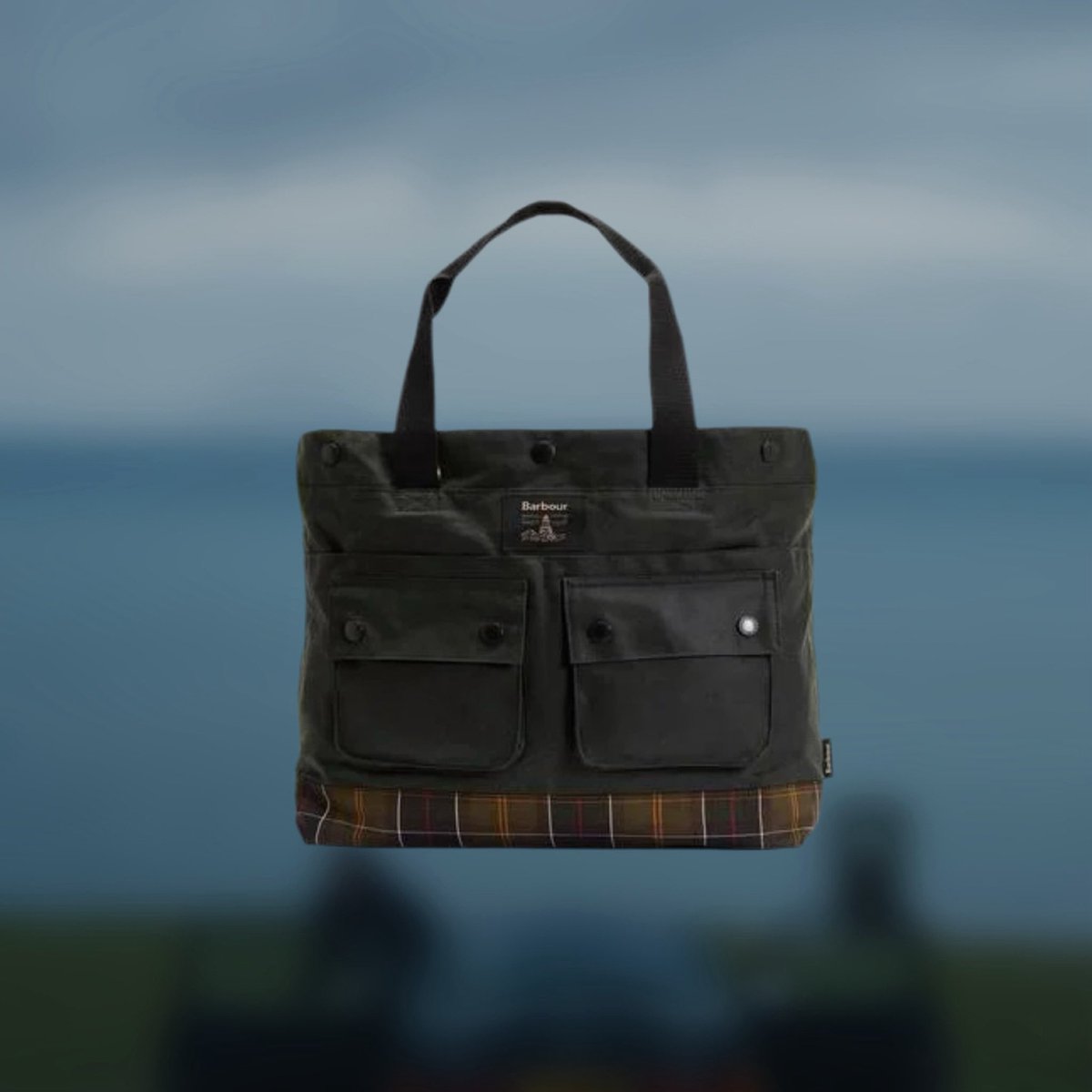 Martinphu's tweet image. 🔺 Barbour Field Waxed Tote Bag

จากเสน่ห์ของผ้าแว็กซ์คลาสสิกที่อยู่คู่กับแบรนด์ Barbour มานานกว่าศตวรรษ — สู่กระเป๋า Tote ที่ใช้งานได้ทุกวัน
#EverydayClassic #BritishStyle