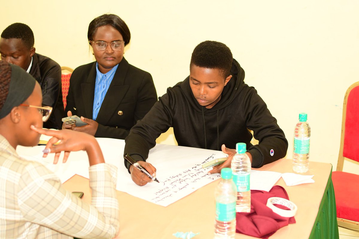 Ethereal_Khadij's tweet image. To end teen pregnancies, new HIV infections, and maternal deaths, we need community-led action. Youth voices make health solutions real.#ICPD25 
#ICPDYouthDialogueKE
#FromDialoguetoAction