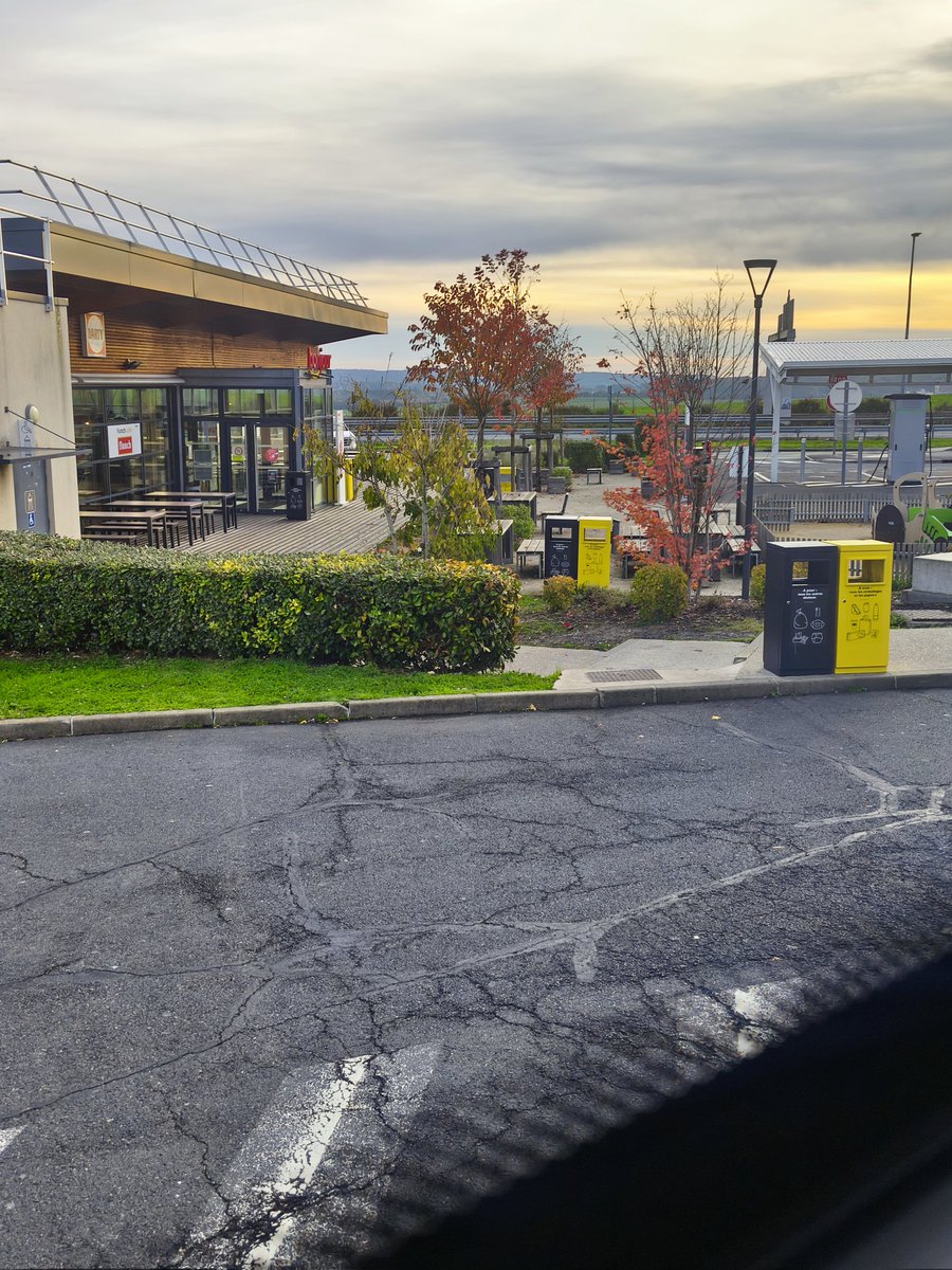 ORACLEcomm's tweet image. Encore ~1h30 avant d'arriver à la @ParisGamesWeek, du monde à voir ? 👀