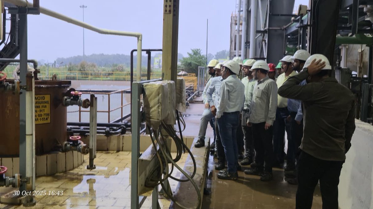 HURL_INDIA's tweet image. A HSE Walk was conducted in the DM Plant area at HURL Gorakhpur, reinforcing our commitment to a safe and sustainable workplace. Continuous vigilance and teamwork drive our goal of zero incidents and a culture of safety excellence.

#HURL #SafetyFirst #Sustainability #TeamHURL…