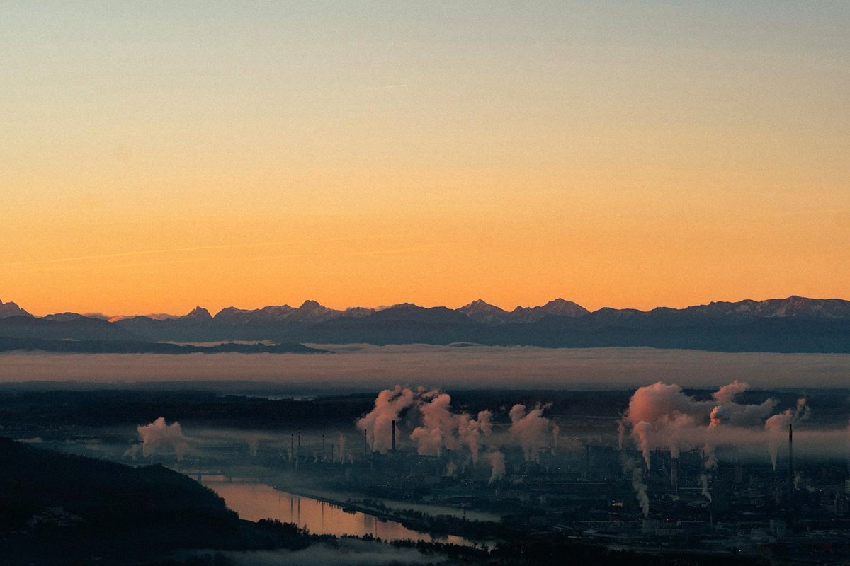 Guten Morgen mit einem Bild aus dem Mühlviertel von unserem Kollegen <a href="/PWoelflingseder/">Peter Wölflingseder</a>   – heute mit traumhaftem Alpenblick. 🤩
