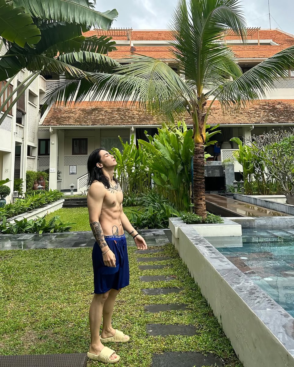 misteryegor's tweet image. 𝘞𝘦’𝘳𝘦 𝘧𝘪𝘯𝘪𝘴𝘩𝘪𝘯𝘨 𝘖𝘤𝘵𝘰𝘣𝘦𝘳 𝘰𝘯 𝘢 𝘩𝘪𝘨𝘩.