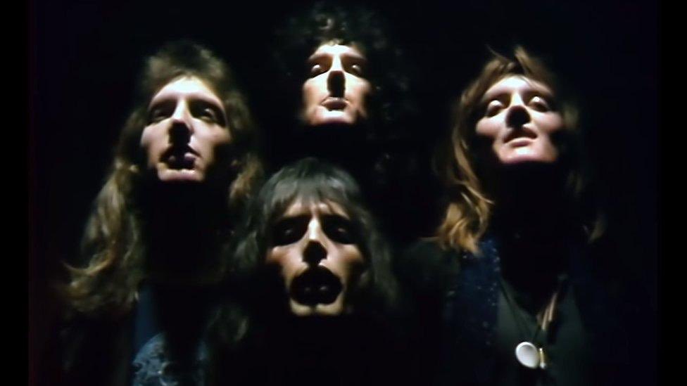 This iconic song was released on this day in 1975.

Happy 50th Birthday Bohemian Rhapsody 

youtu.be/kEzSHwWlJb8?si…