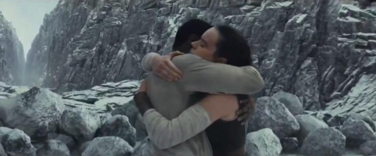 darkfandom_'s tweet photo. I don’t think we ever talk about the dynamic that Rey &amp; Finn share. Not one that of romance but a genuine friendship. #Notshipping https://t.co/zPM0LNAMy9