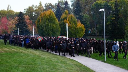 Gora euskal gazteria abertzale eta antifaxista!