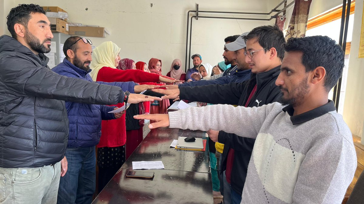 dcpukargil's tweet photo. On EktaDiwas, Mission Vatsalya, DCPU Kargil pledges to uphold unity, integrity &amp; nationalism. We commit to protecting &amp; empowering children, promoting compassion &amp; service. Let's strive for a united &amp; strong India! #EktaDiwasBharat #UTFoundationDay #Ladakh
@lg_ladakh @MinistryWCD https://t.co/kkCR7ei4w5