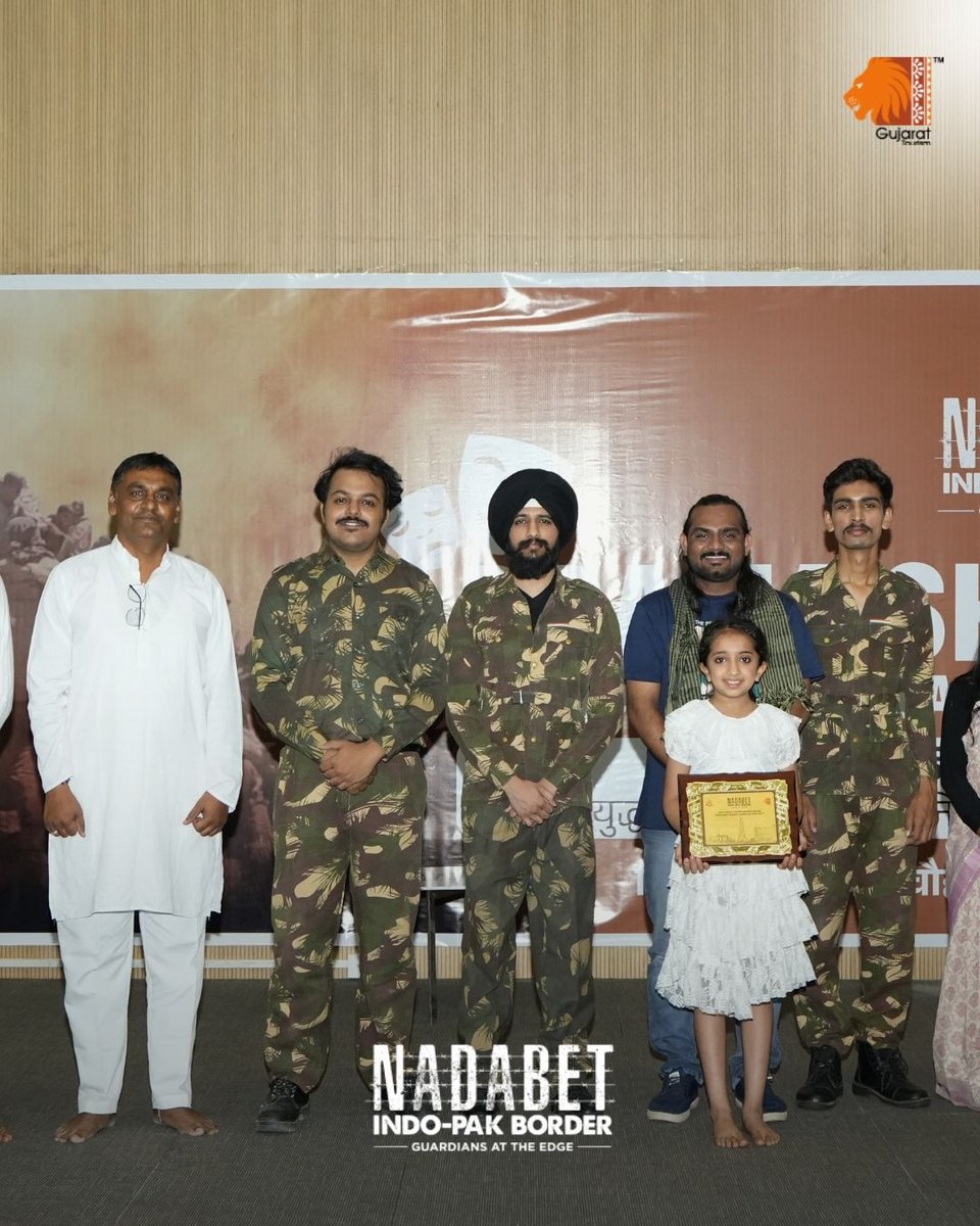 VisitNadabet's tweet photo. Kahaniyan Sarhadon Ki lit up the Nadabet Indo-Pak Border with stories of courage, laughter & pride. A night that united hearts beyond boundaries. ๐ซ #Nadabet #KahaniyanSarhadonKi #SpiritOfIndia #BSFheroes #UnityInPride #IncredibleIndia https://t.co/c9ouQE48nZ