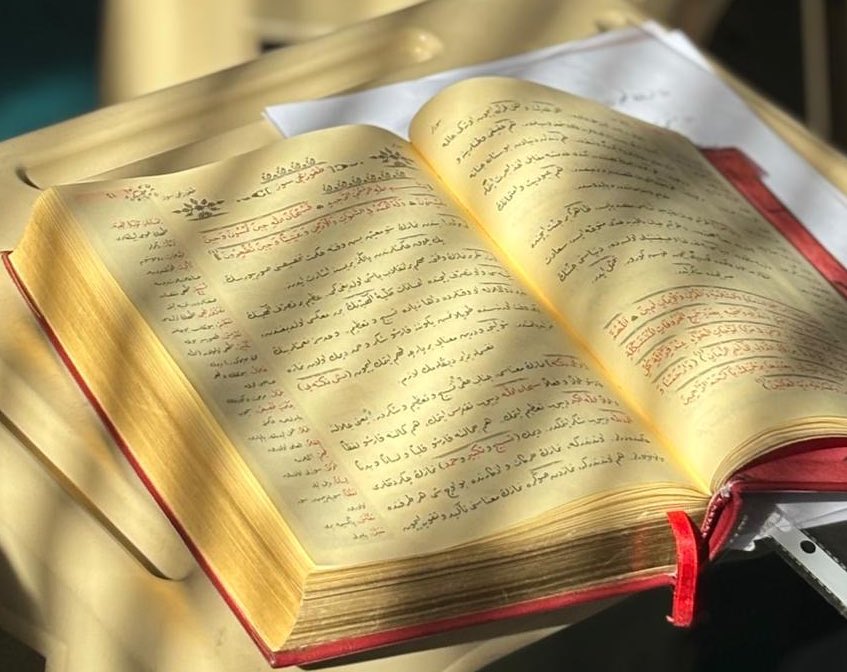 “size, kâinatın en büyük meselesi olan iman hizmeti yeter.”

| bediüzzaman said nursi