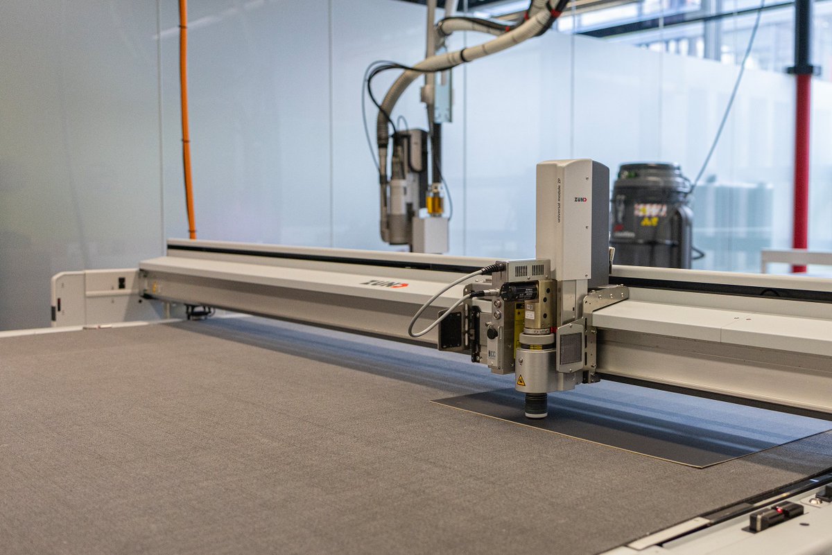 ZundCutter's tweet image. Halloween 🎃 Our pumpkins, cut from chalkboard material. However, they demonstrate the impressive precision of our Zünd cutters, which can cut even the finest and most delicate materials. 

#zundcutter #teamzund #sampleofthemonth #material #chalkboard