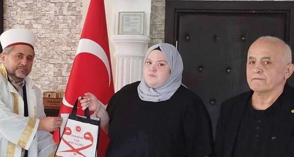 Citizen of Budapest Embraces Islam

yeniasya.com.tr/english/citize…
#islam #convert #religion #Christianity #spiritually