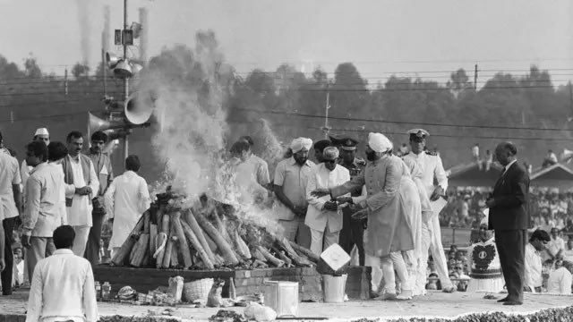 DrKS_Badal's tweet photo. 41 years ago today #SikhGenocide had begun in India as 2 Sikh Bodyguards of then Prime Minister Indra Gandhi had assassinated her (for her role in Attack on Darbar Sahib &amp; other Historical Gurdwaras); I wonder why carnage was not initiated against all members of RSS when 1/2 https://t.co/fFqCVo5NpB