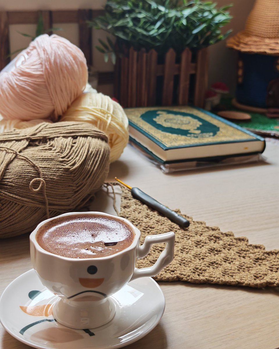 #يوم_الجمعه
"الله يكتب لنا المُراد 
والمُبتغى وكل ما نَسعى له"