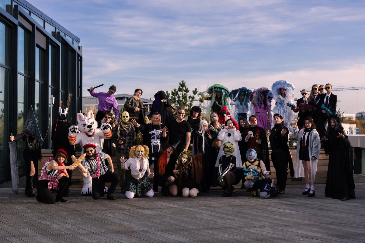 SCSsoftware's tweet image. We celebrated Halloween in style! 🎃
Some of our colleagues went all out with their costumes - and they looked fantastic! 🧙♀️🧛♂️
Can you guess what inspired some of these creative looks? 🤔
