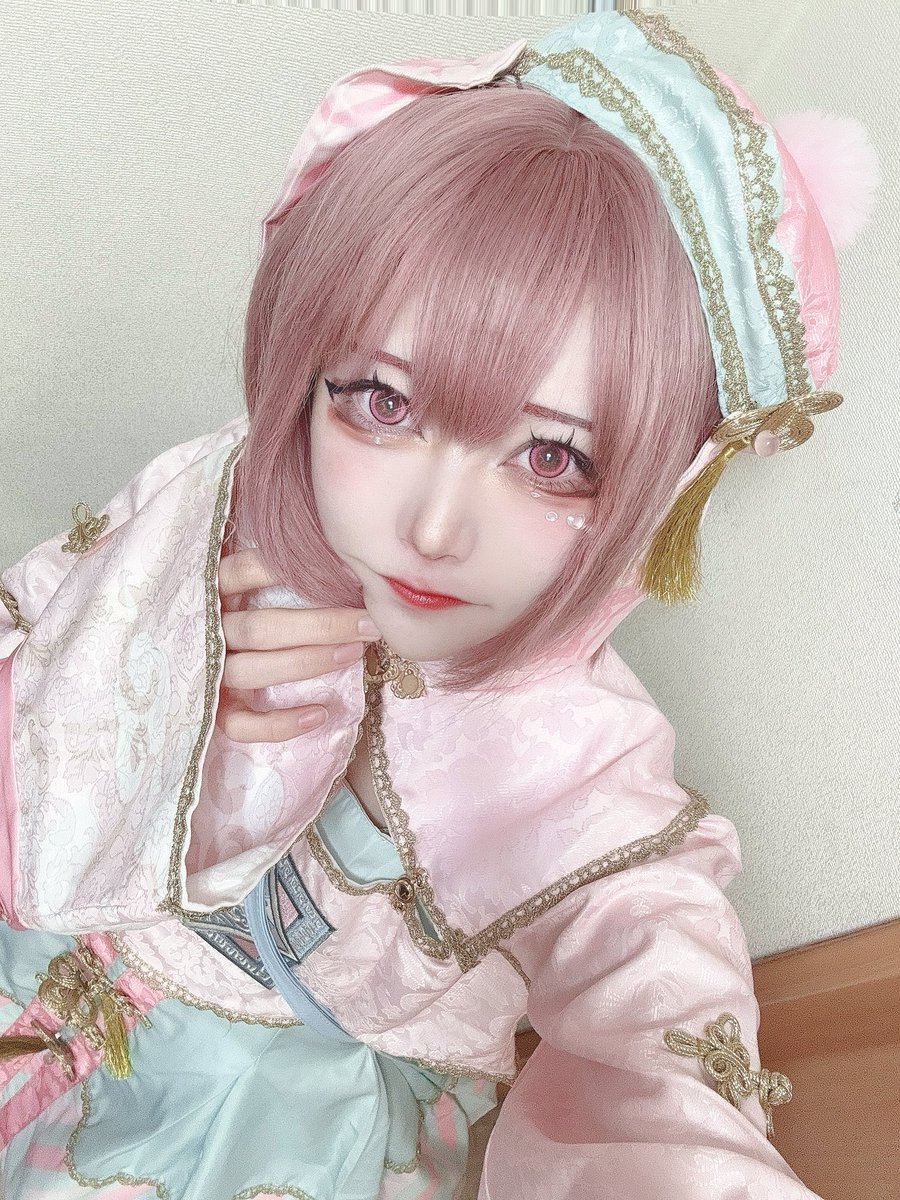 hapi_machina's tweet image. お菓子あげるからいたずらするね🍬