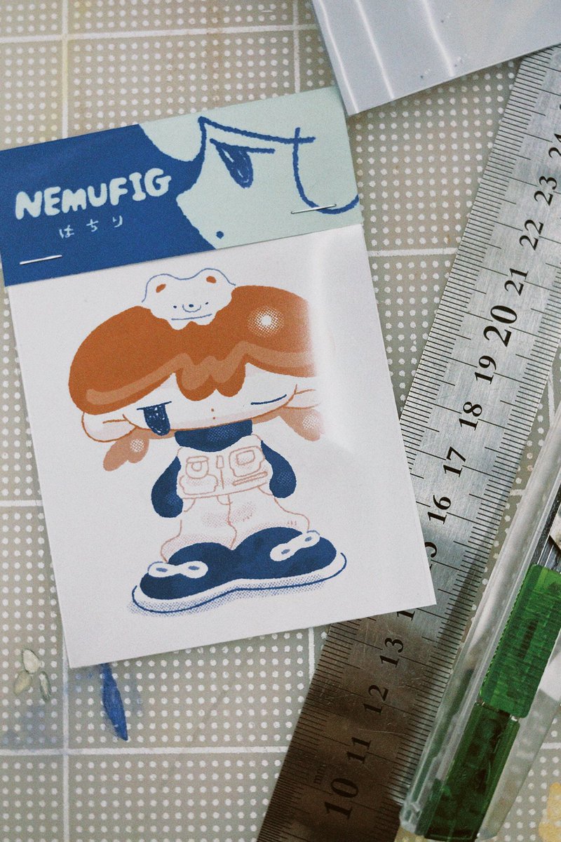 新刊できました〜！フィギュアみたいなzineです！