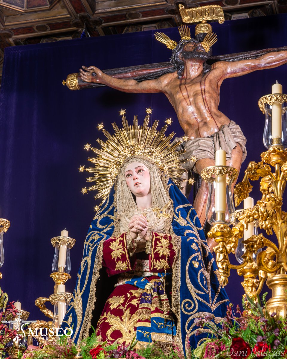 Hdad_Museo's tweet image. 🟣 ESTAMPA DE UN MUSEO
Así lucen nuestros amantísimos titulares, el Santísimo Cristo de la Expiración y María Santísima de las Aguas, en el paso procesional del primero de ellos para formar el Stabat Mater. Una representación que se recupera por el 450 años de la Fundación de la…